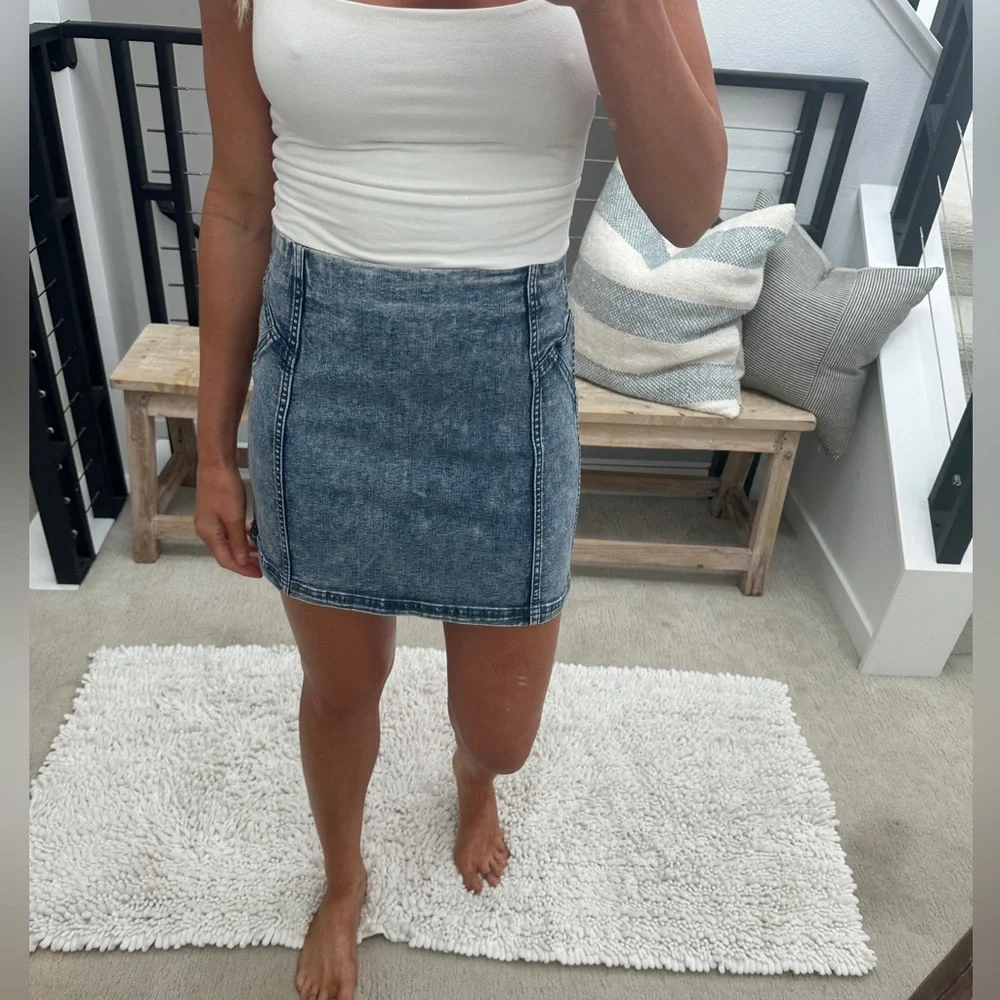 Wild Fable Acid Wash Denim Mini Skirt Blue High Rise | Size 4 - Picture 5 of 14